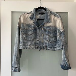 Cool cropped acid washed denim jacket